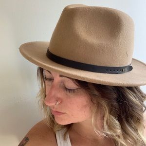 Ecote tan brimmed hat fedora